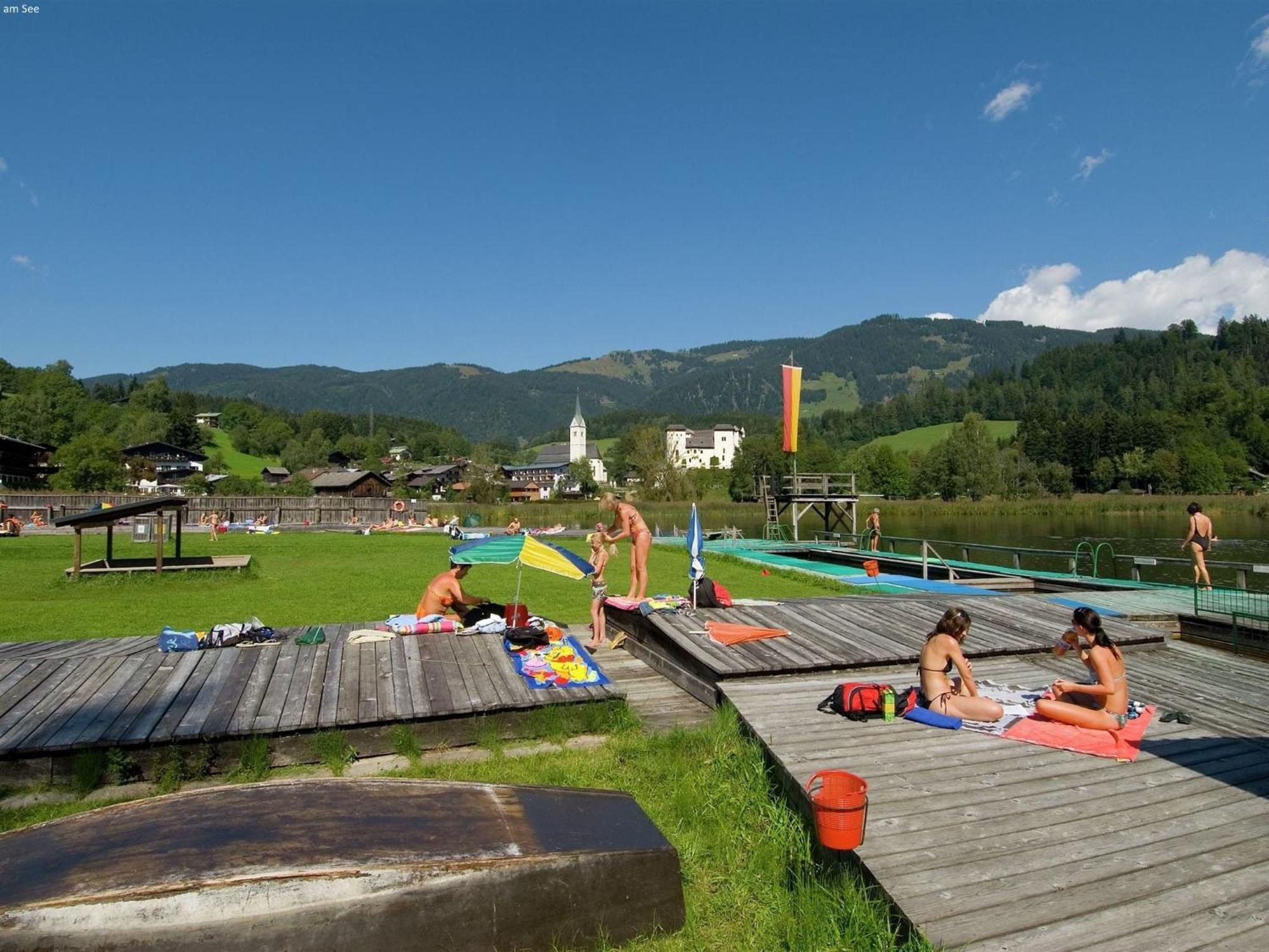 Luxurious Mansion In Goldegg Near Skiing Area Exterior photo